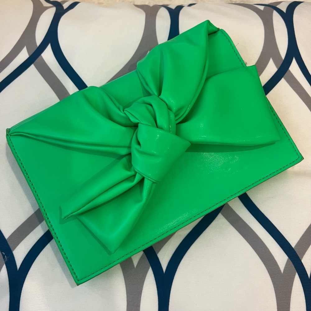 Green Bow Clutch NWT